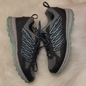 Fila Women's Grey And Teal Size 7.5